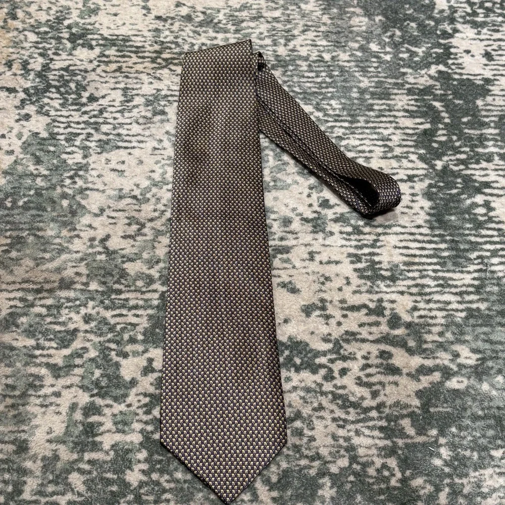 Vintage Como House Italy 100% silk tie